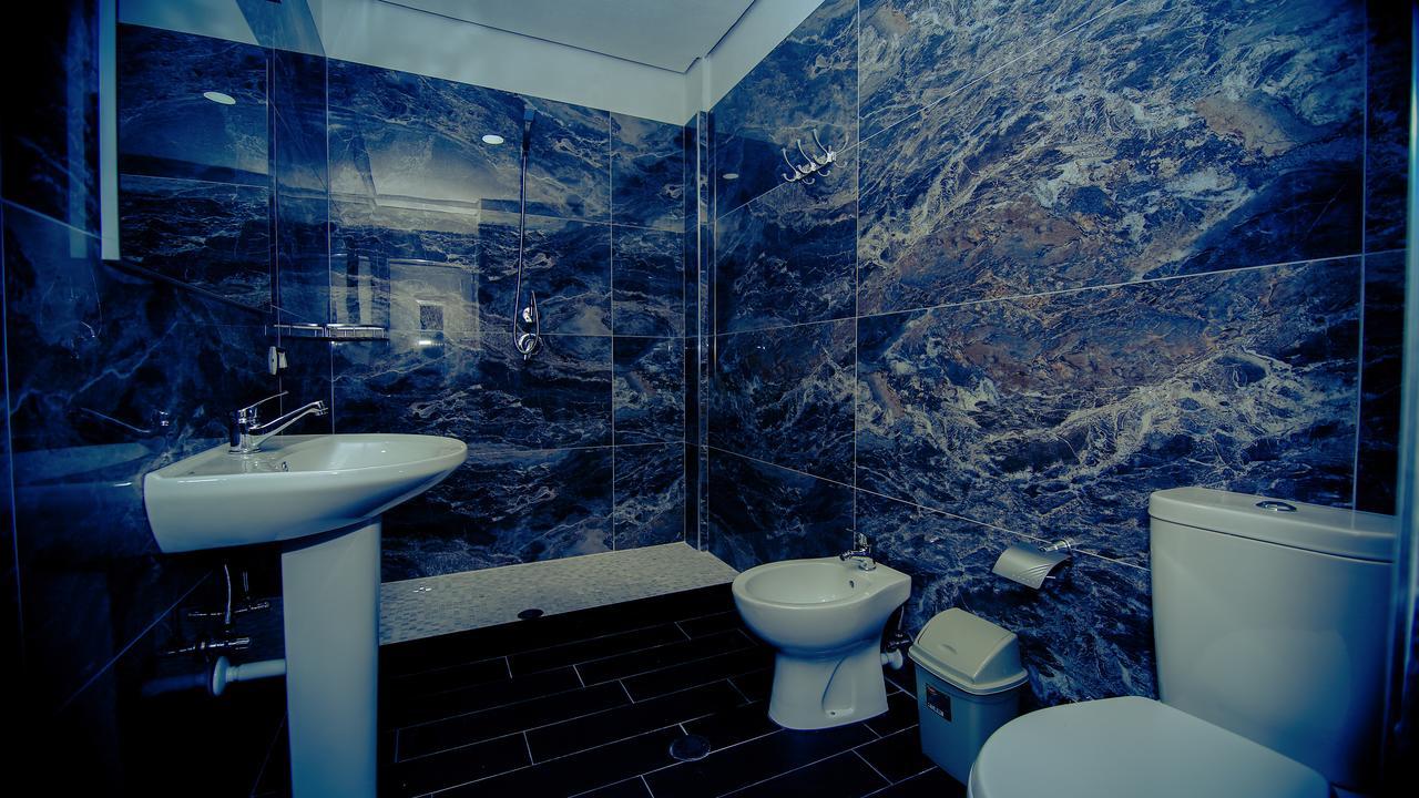Hotel Lubjana Драч Екстериор снимка