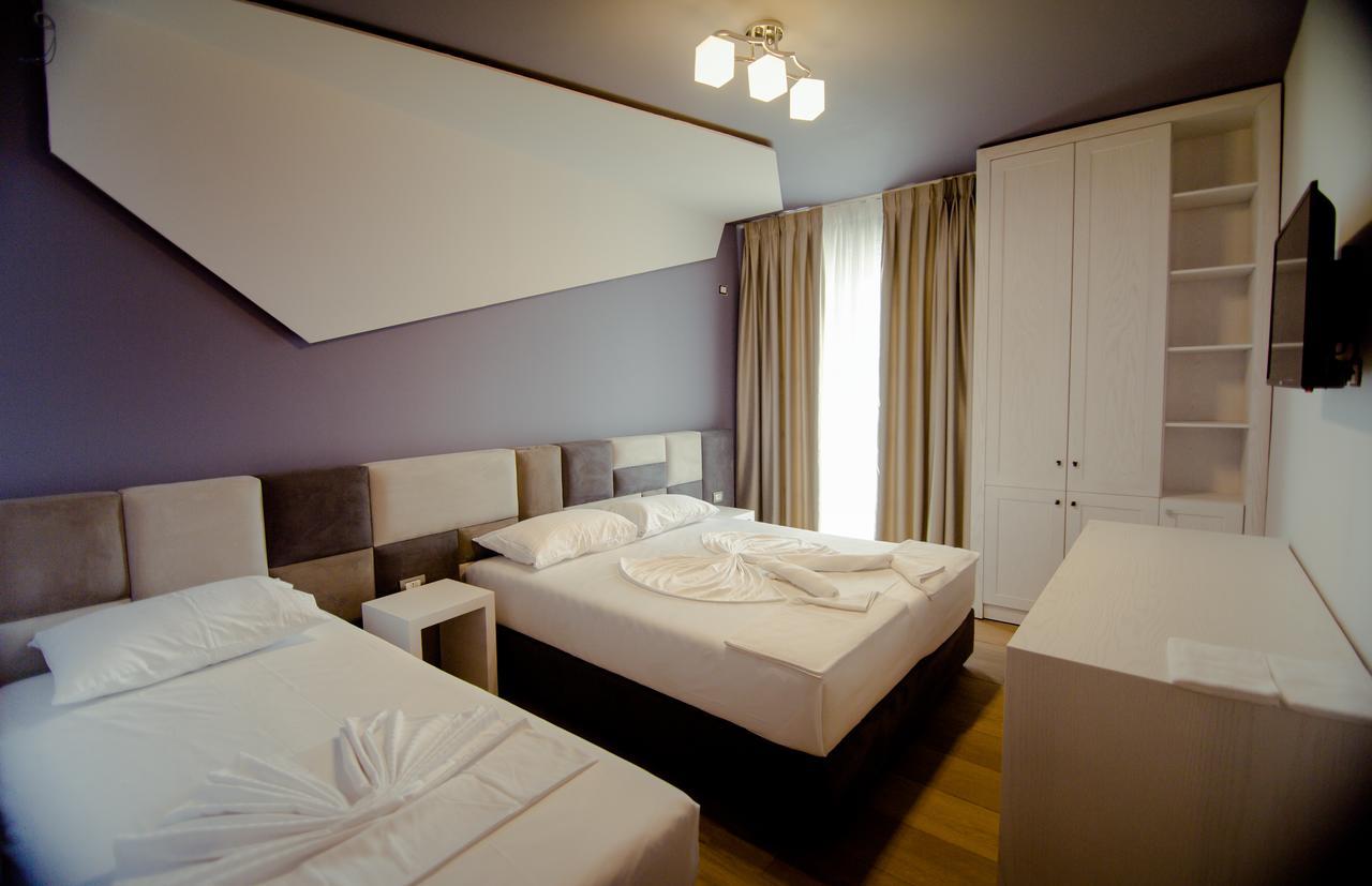 Hotel Lubjana Драч Екстериор снимка